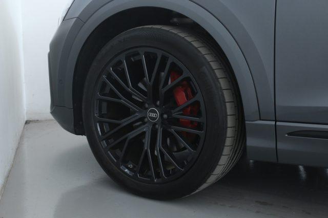 AUDI Q8 50 TDI 286 CV quattro S-line Black Edition