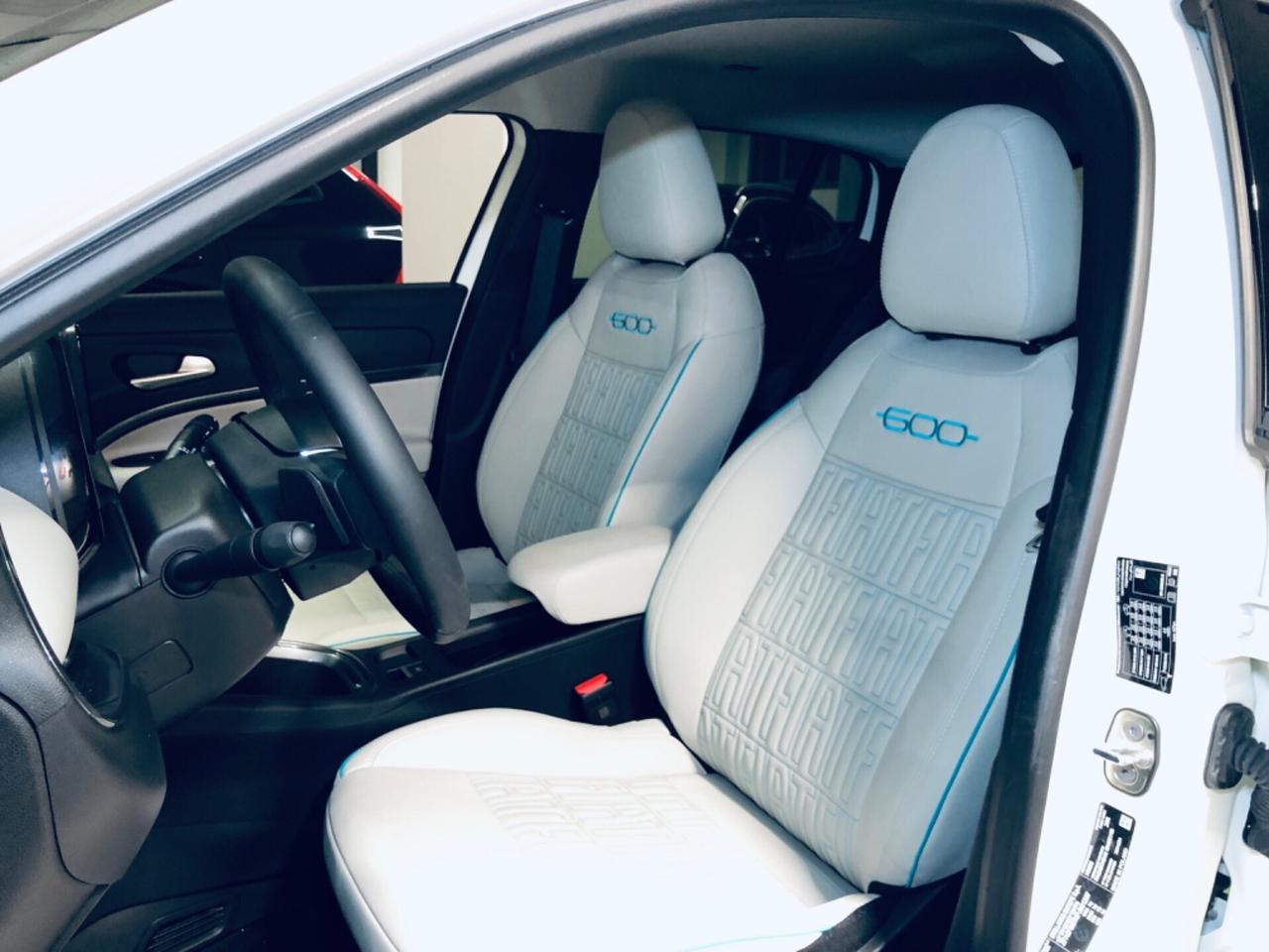 Fiat 600 Hybrid 100 CV DCT MHEV La Prima