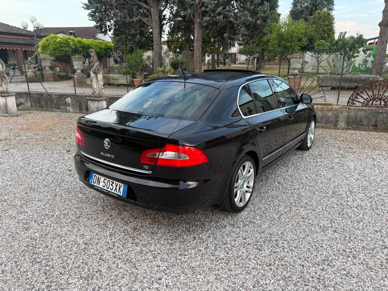Skoda Superb 2.0 TDI 140CV Elegance