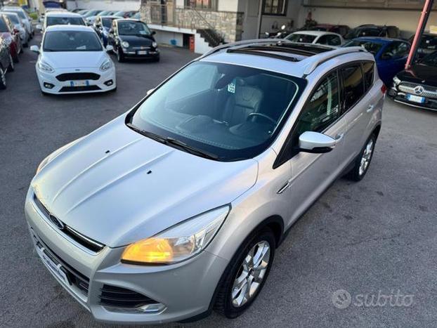 FORD Kuga 2.0 TDCI 163 CV 4WD Powershift Titaniu