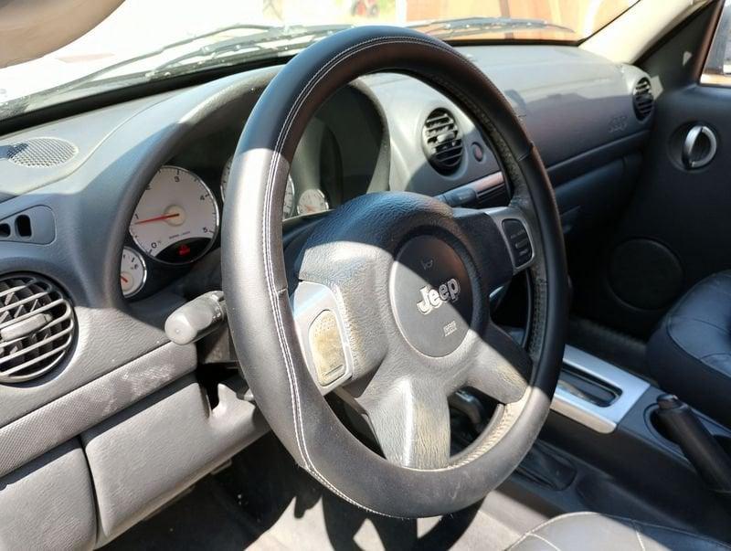 Jeep Cherokee Cherokee 2.8 crd Limited auto