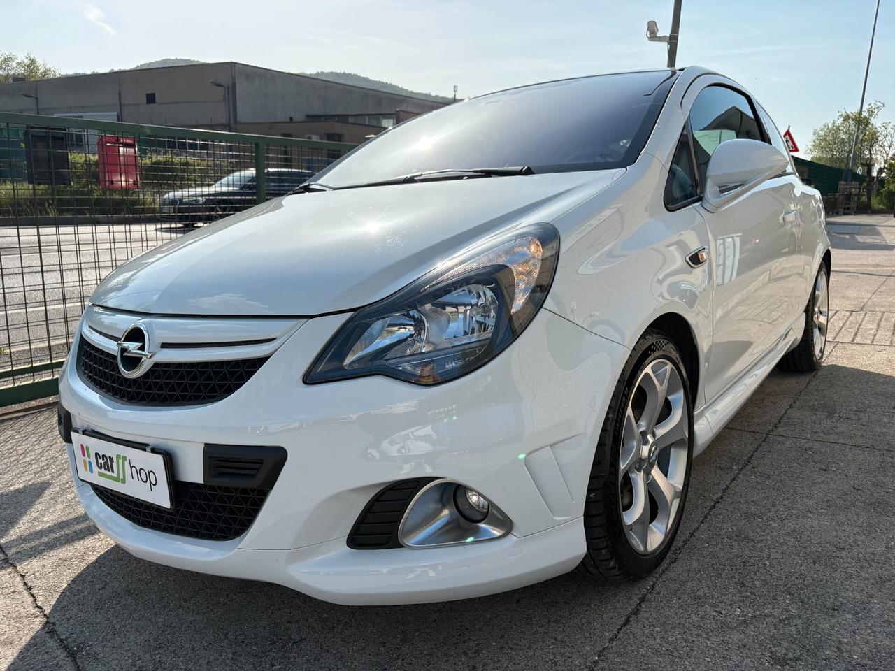 Opel Corsa 1.6 T 192CV 3 porte OPC