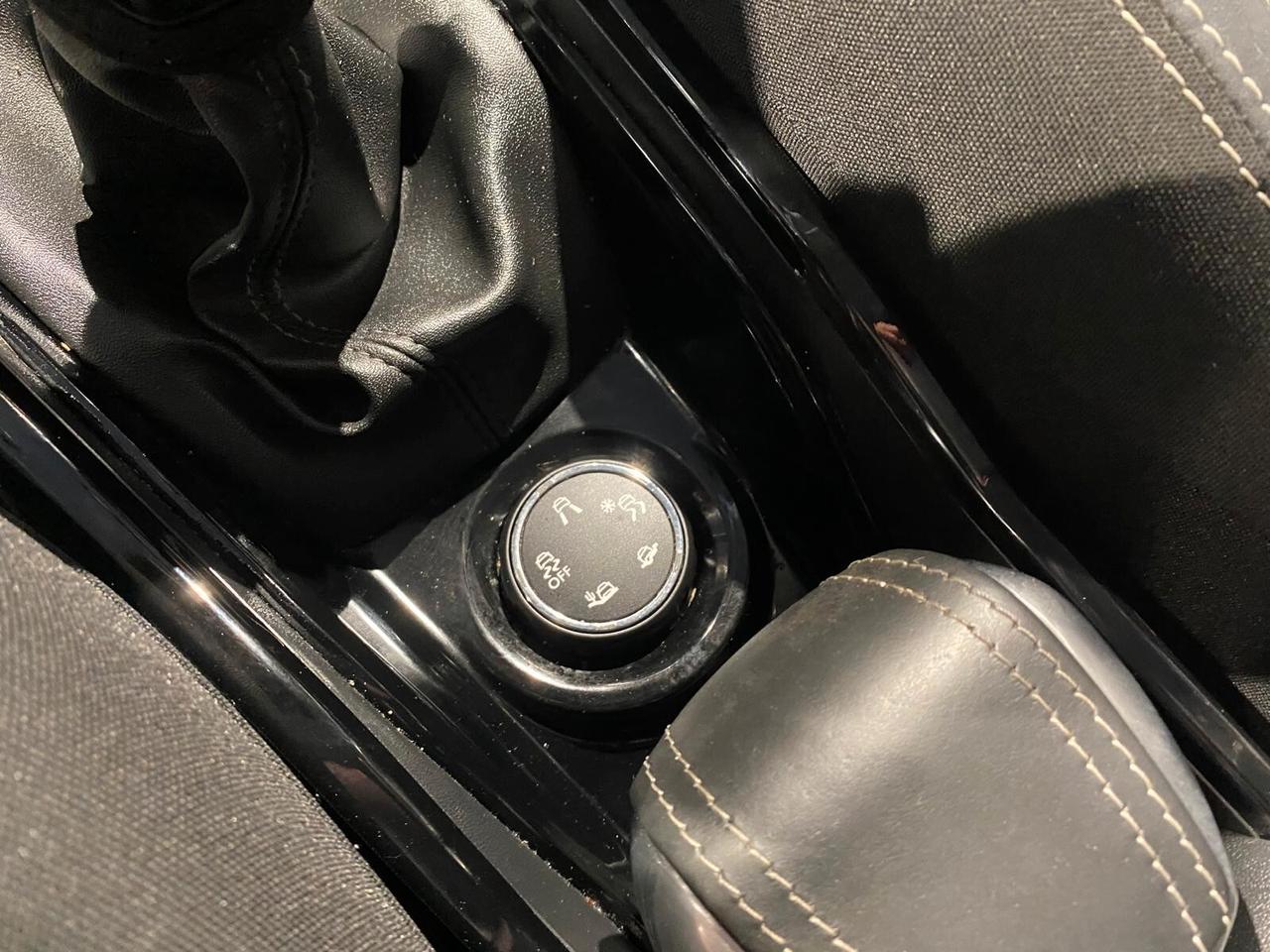 Peugeot 2008 1.6 Diesel - 2017