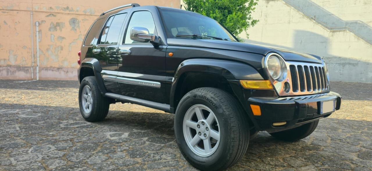 JEEP CHEROKEE 2.8 CRD LIMITED