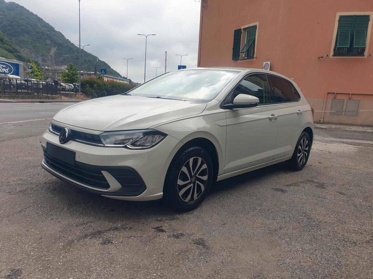 Volkswagen Polo 1.0 active