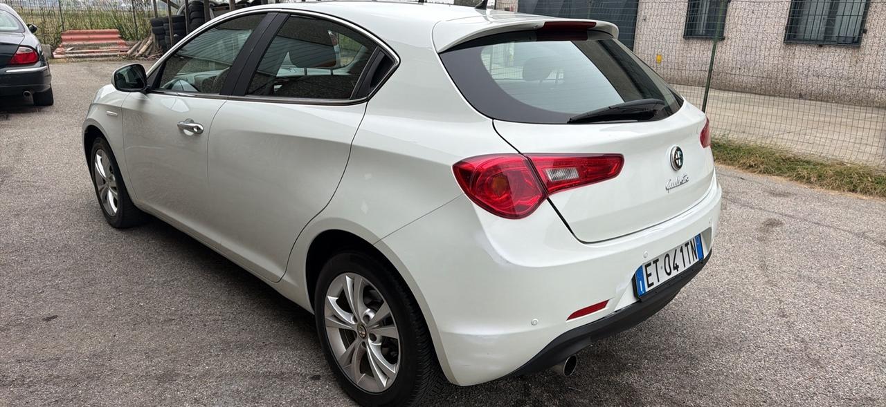 Alfa Romeo Giulietta 1.6 JTDm-2 105 CV Distinctive