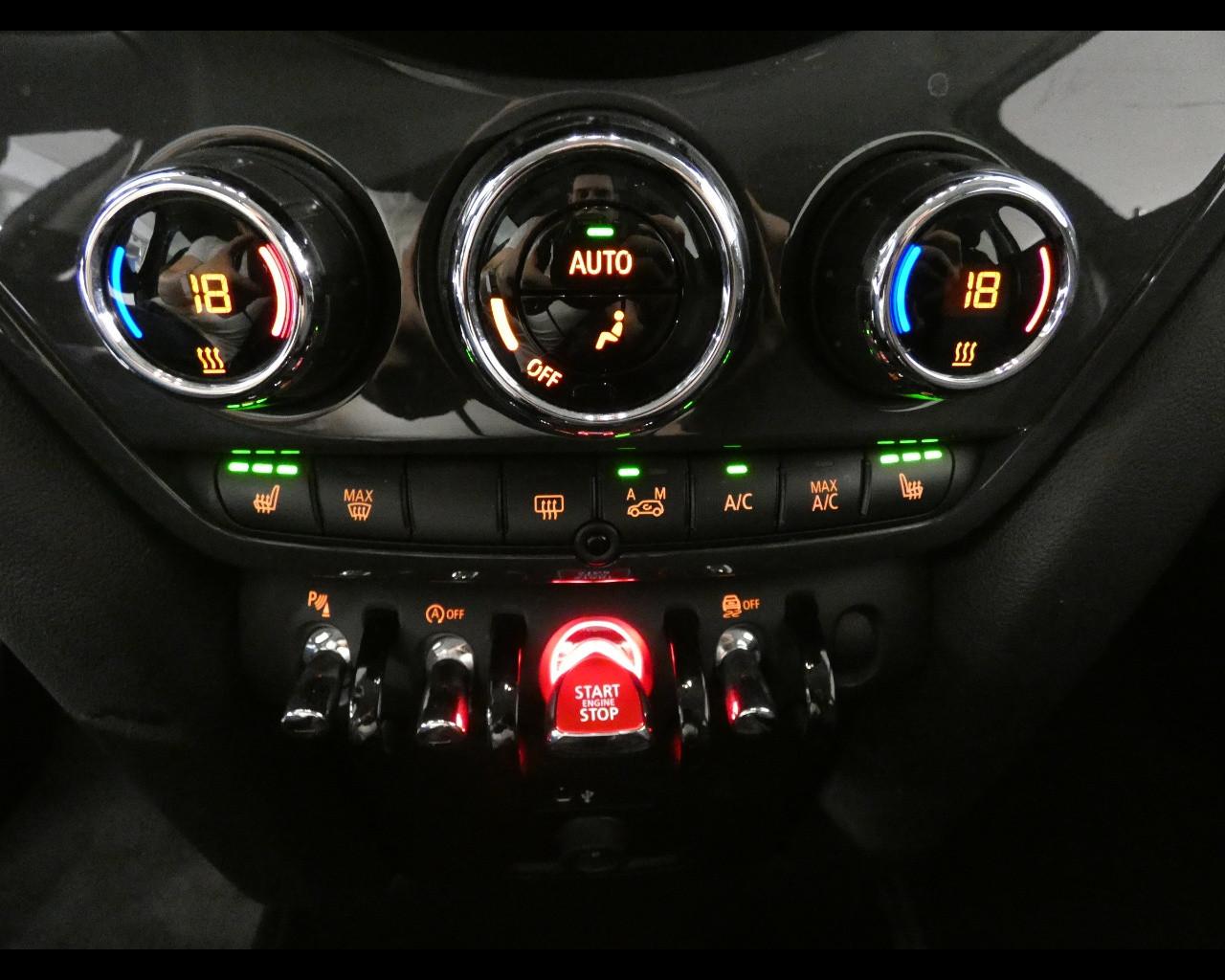 MINI Mini Countrym.(F60) - Mini 2.0 Cooper D Business Countryman Automatica