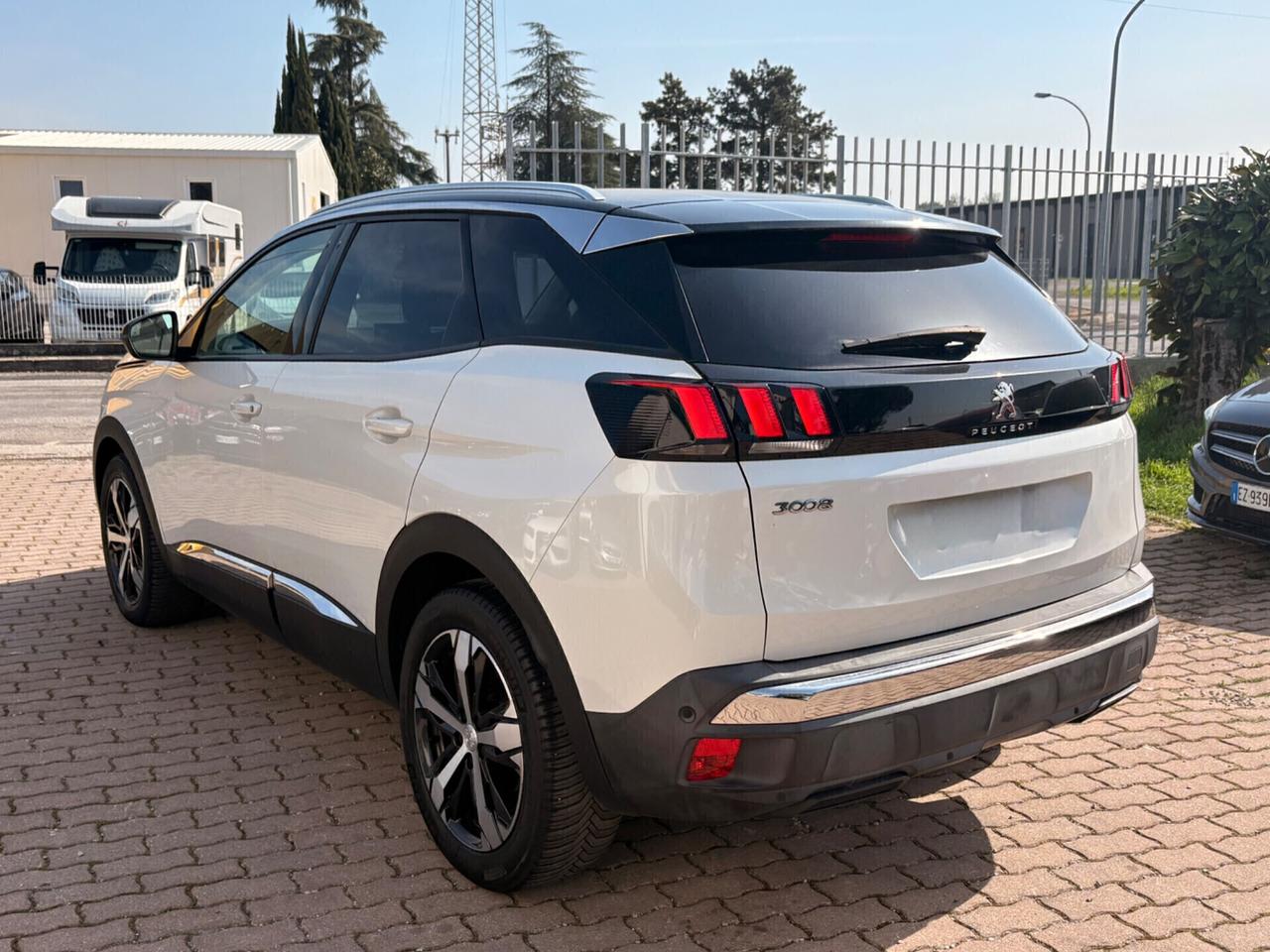 Peugeot 3008 BlueHDi 130 S&S Active