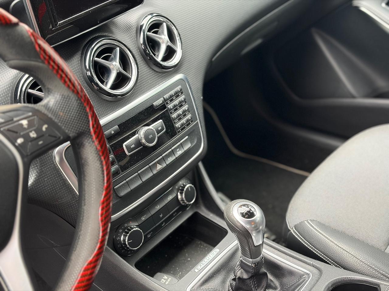 MERCEDES - BENZ A 200 CDI 136CV - 2013 MANUALE