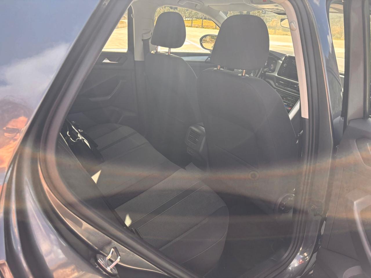 Volkswagen T-Roc 2.0 TDI SCR Life-Led-Navi-1Prop-Aziendale-Iva esposta-CONSEGNA IN TUTTA ITALIA-