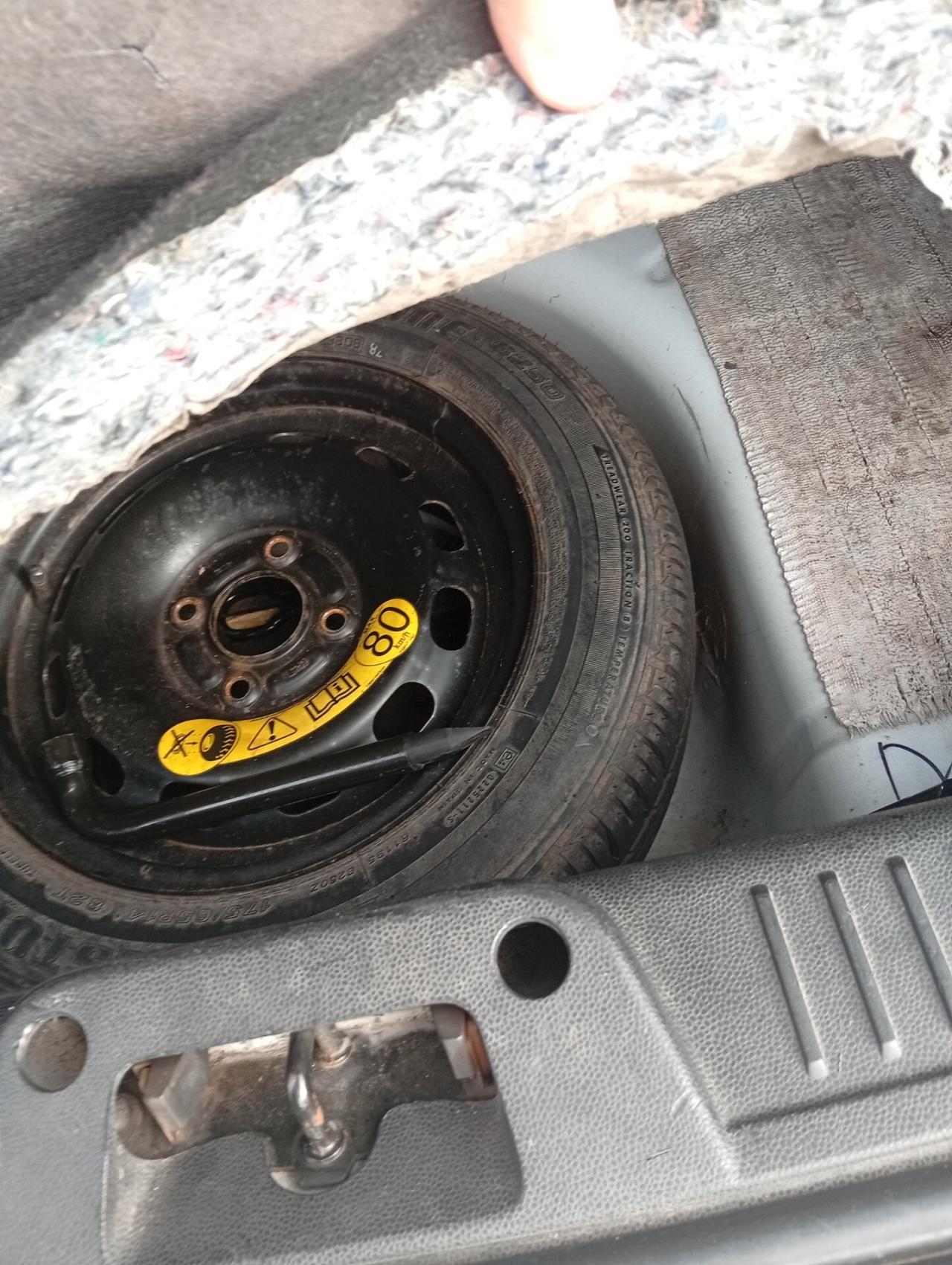 Ford Fiesta 1.2 16V 3p. Ghia