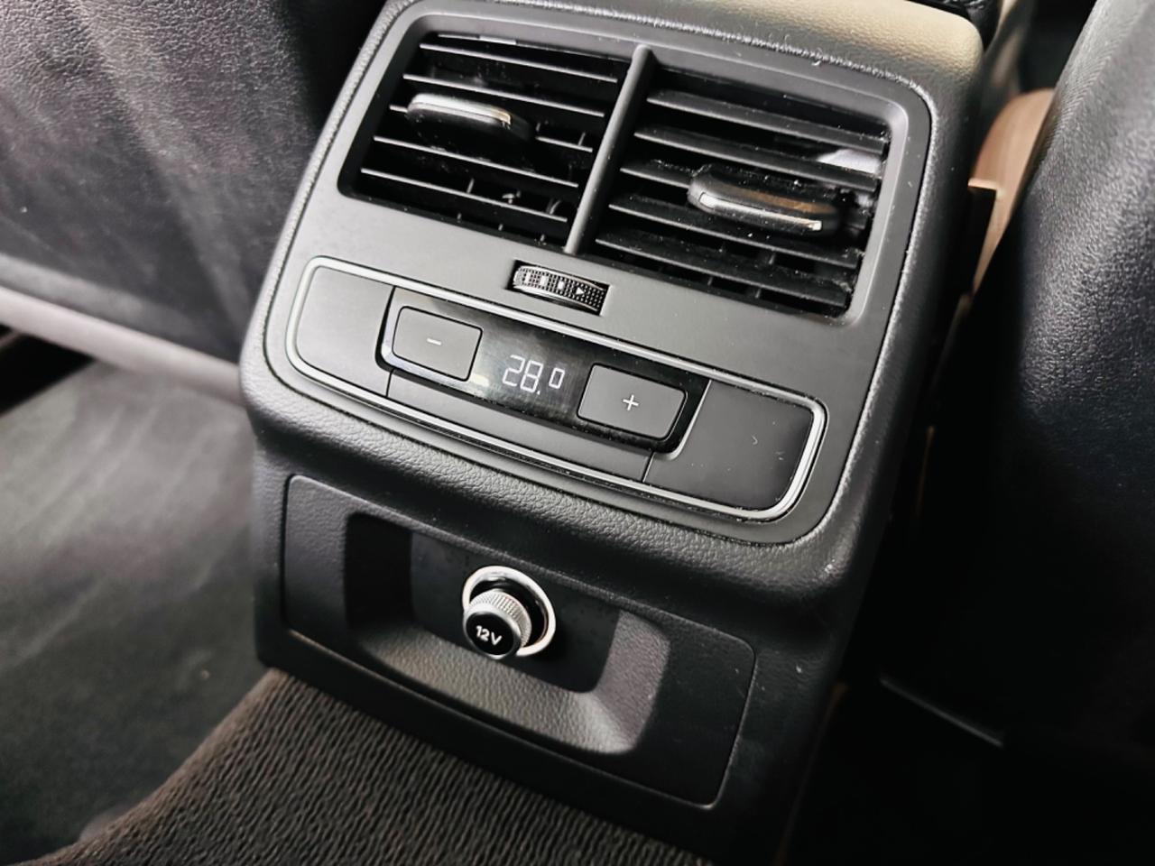 Audi A4 35 TDI 150CV S-Tronic 7Marce F1 S-Line