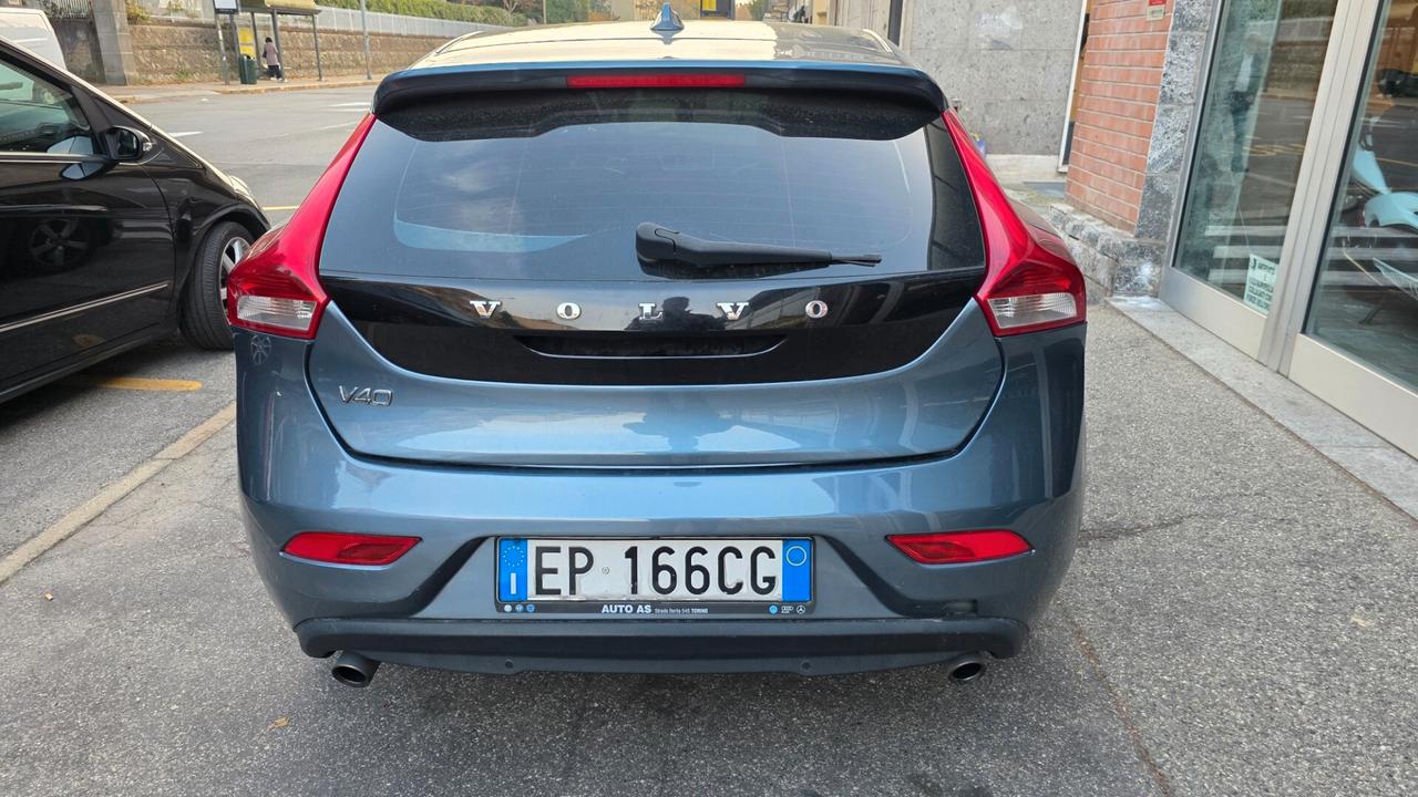 Volvo V40 D3 Momentum