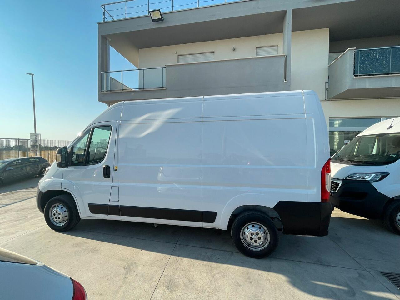 Peugeot Boxer 335 2.2 BlueHDi 140 l2 h2