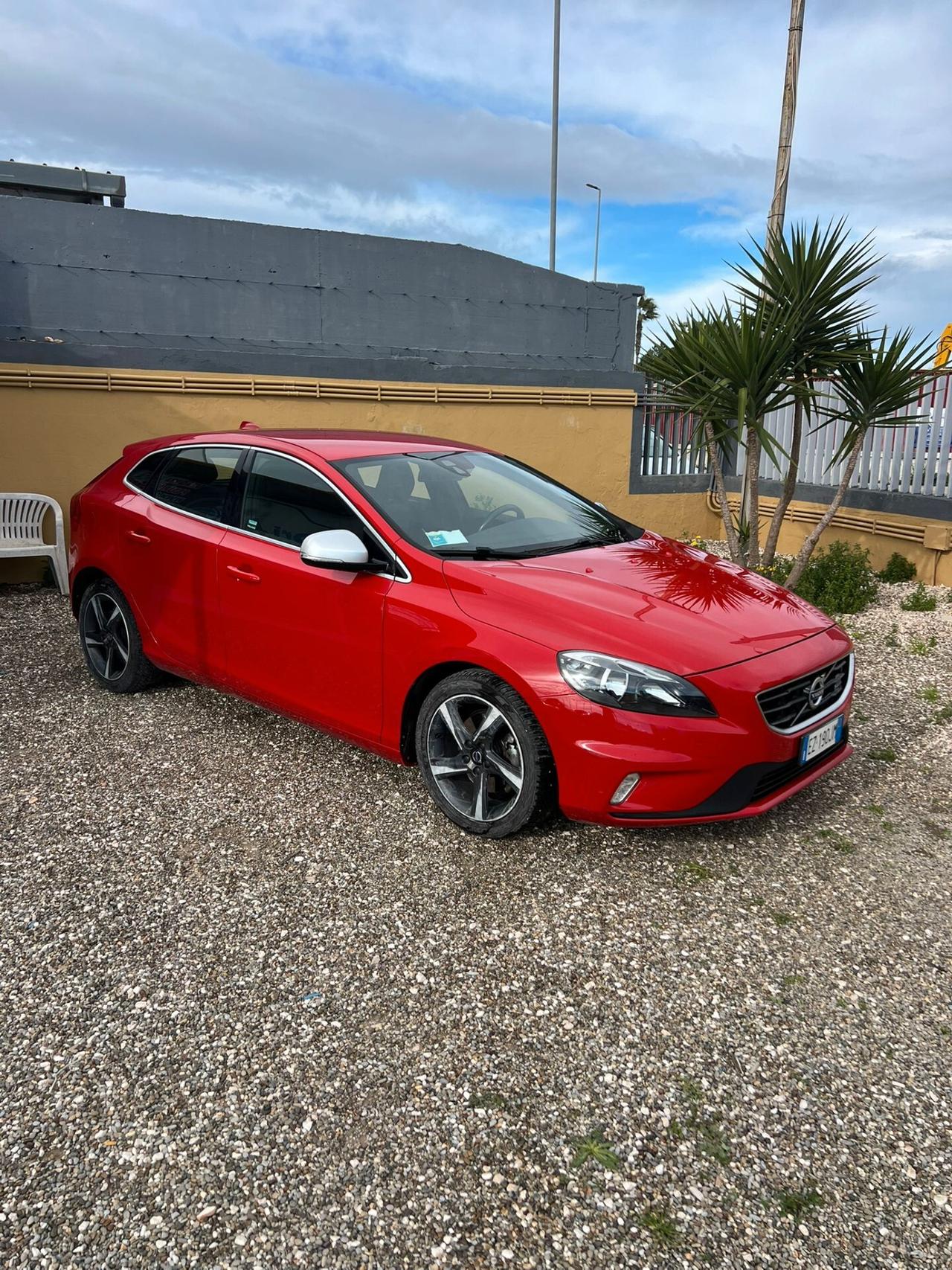 Volvo V40 D2 Geartronic R-design Kinetic