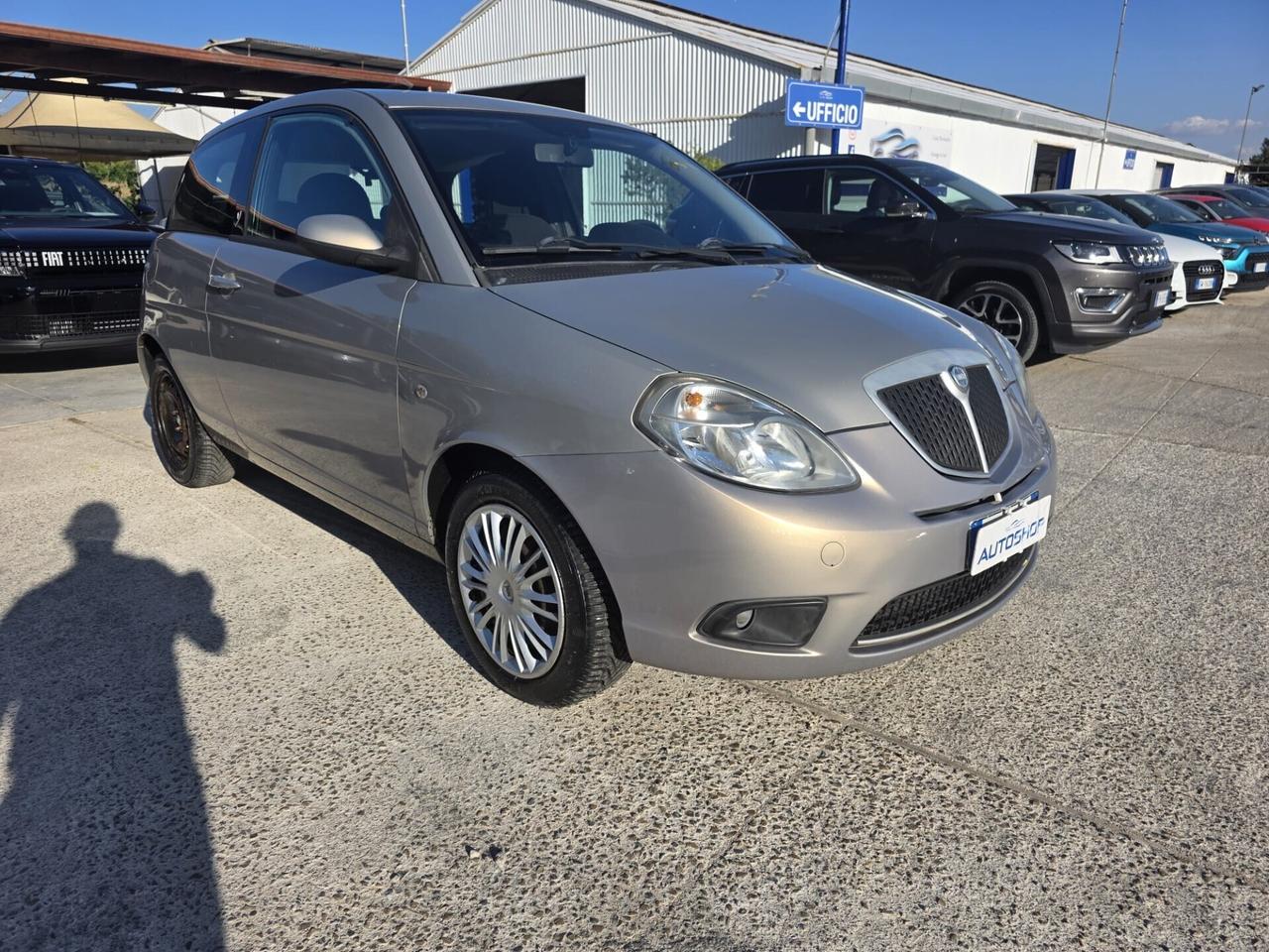 Lancia Ypsilon 1.2 Oro