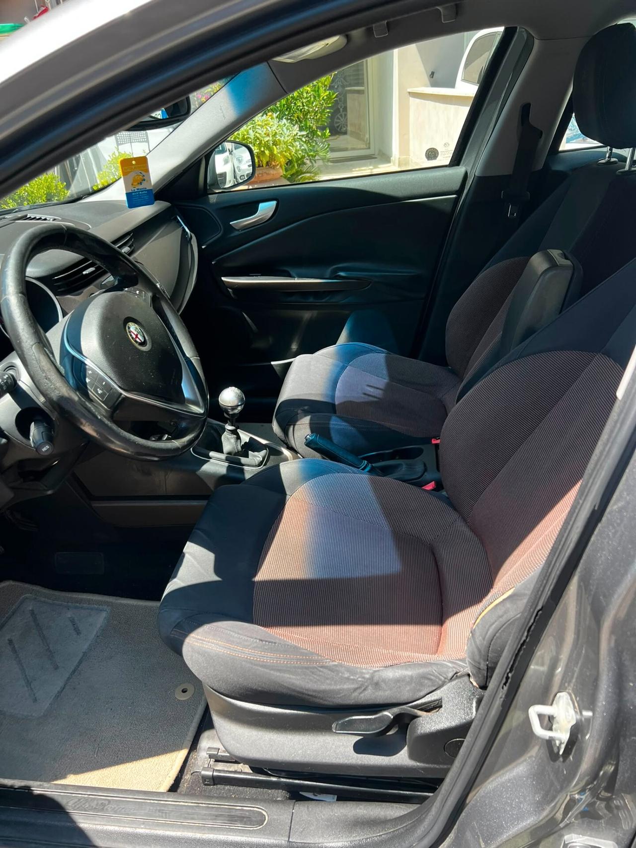 Alfa Romeo Giulietta 1.6 JTDm-2 105 CV Distinctive