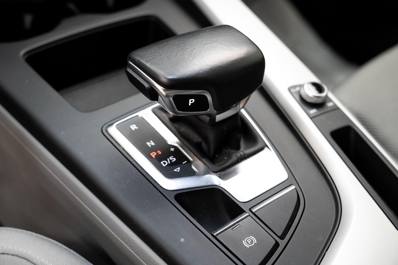 Audi A4 allroad V 2024 Quattro 40 2.0 tdi mhev 204cv s-tronic IVA ESPOSTA