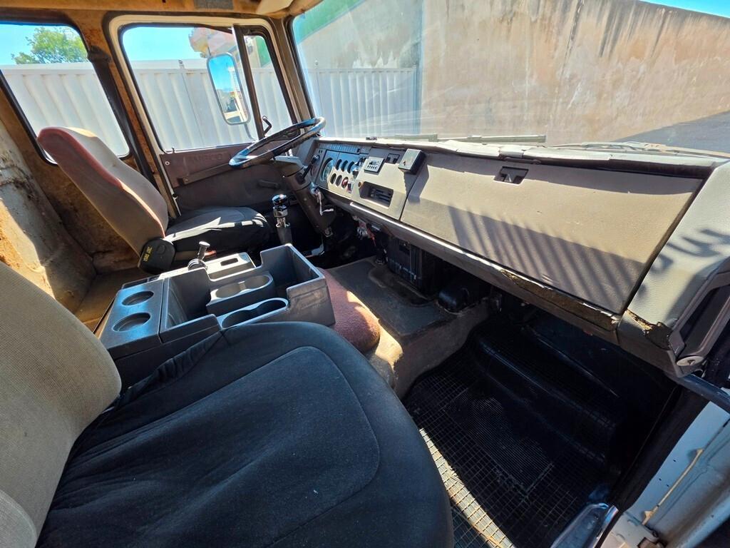 IVECO 145-17 GRU E RIBALTABILE