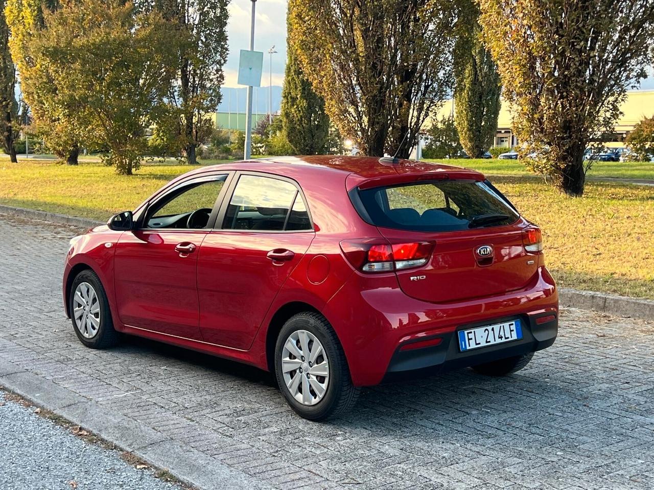 Kia Rio 1.4 CRDi NEOPATENTATI 2018