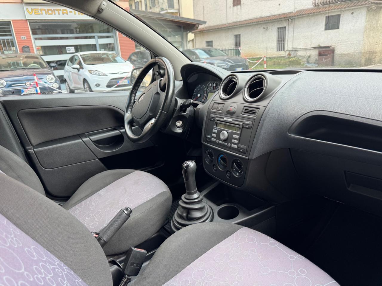 Ford Fiesta 1.4 TDCi 5p.- TAGLIANDATA - OK NEOPATENTATI
