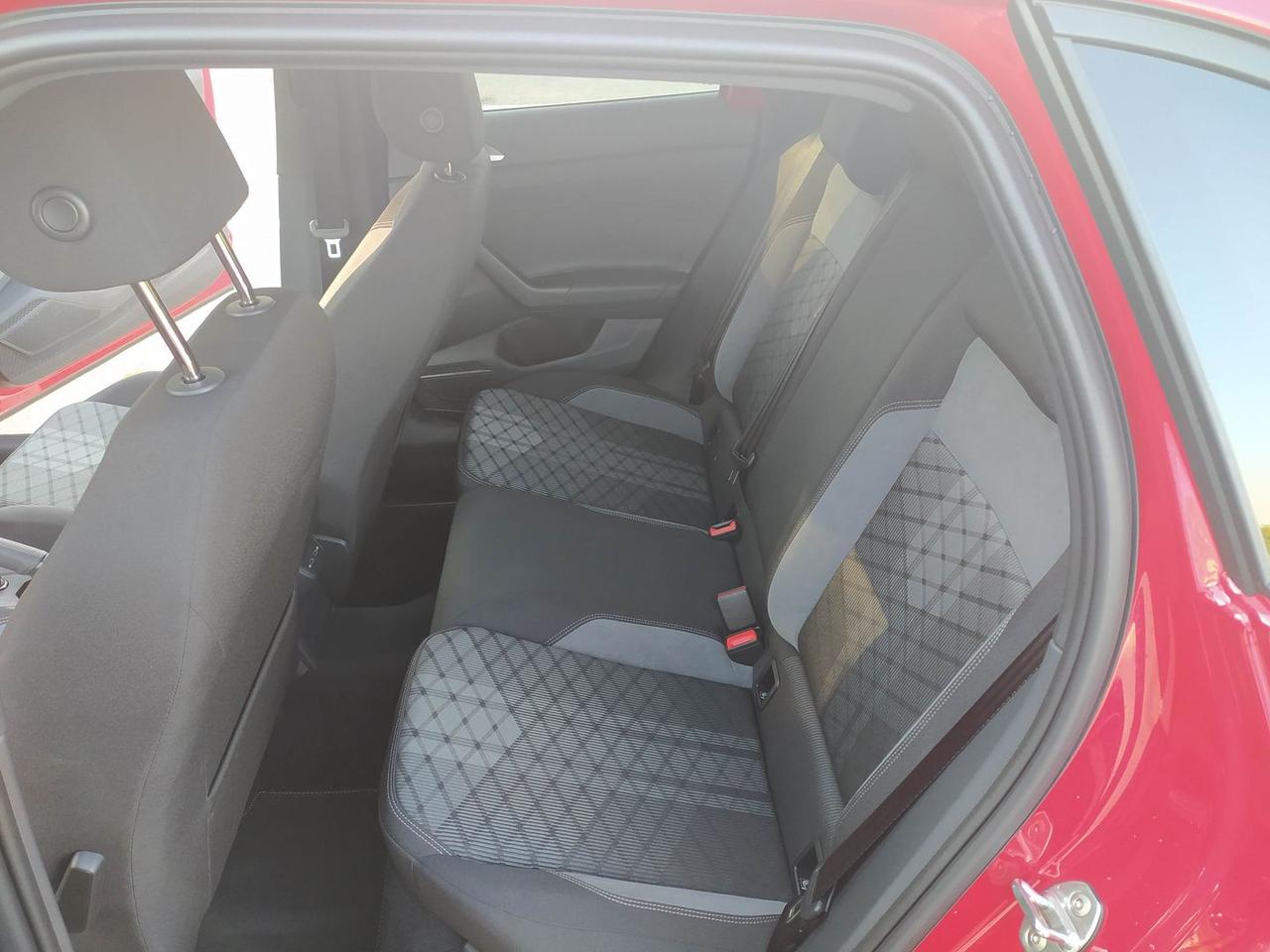 Volkswagen Taigo R Line 1.0 TSI 110 CV #6959