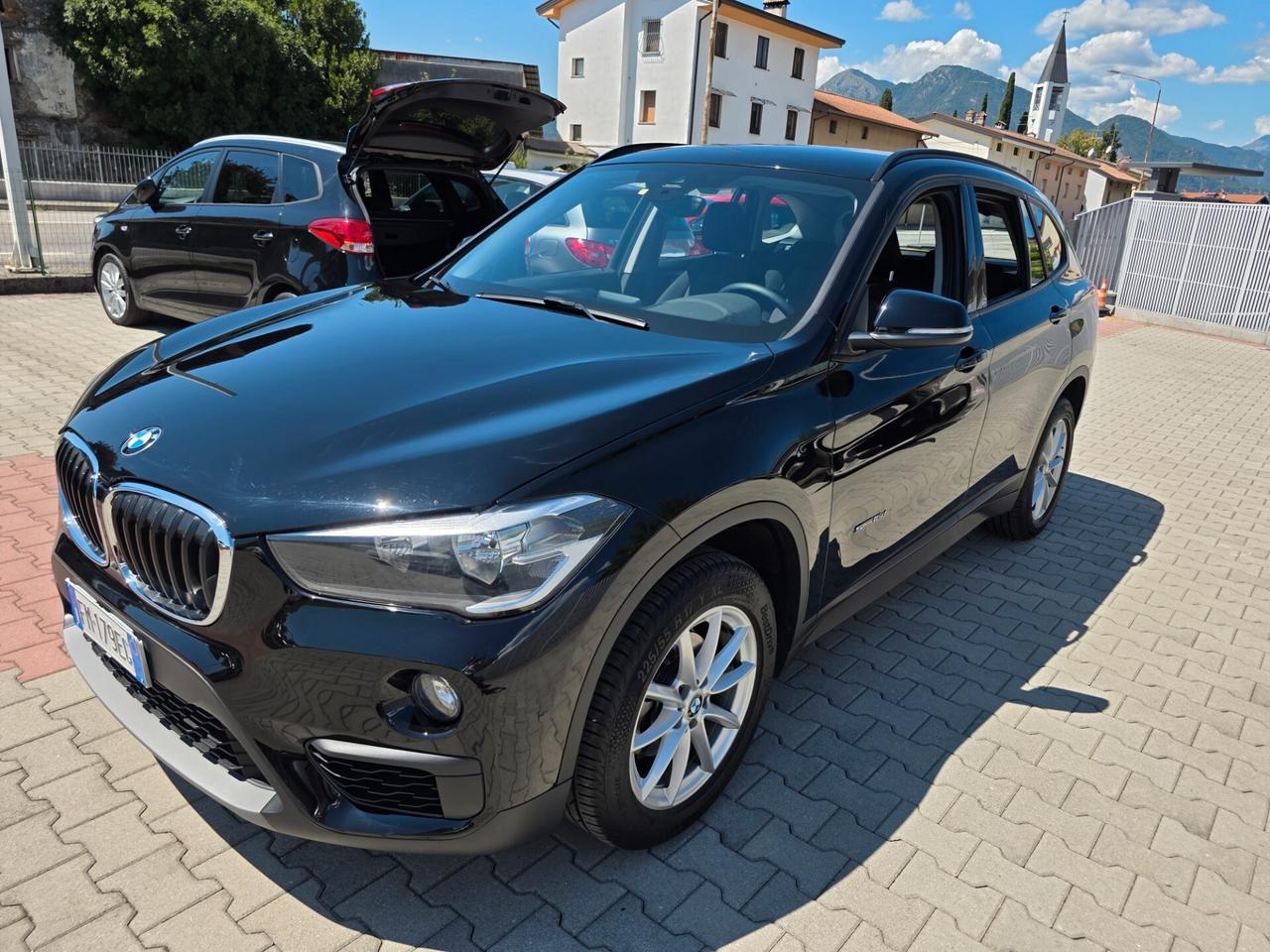 BMW X1 16D PERFETTA E GARANTITA 24 MESI