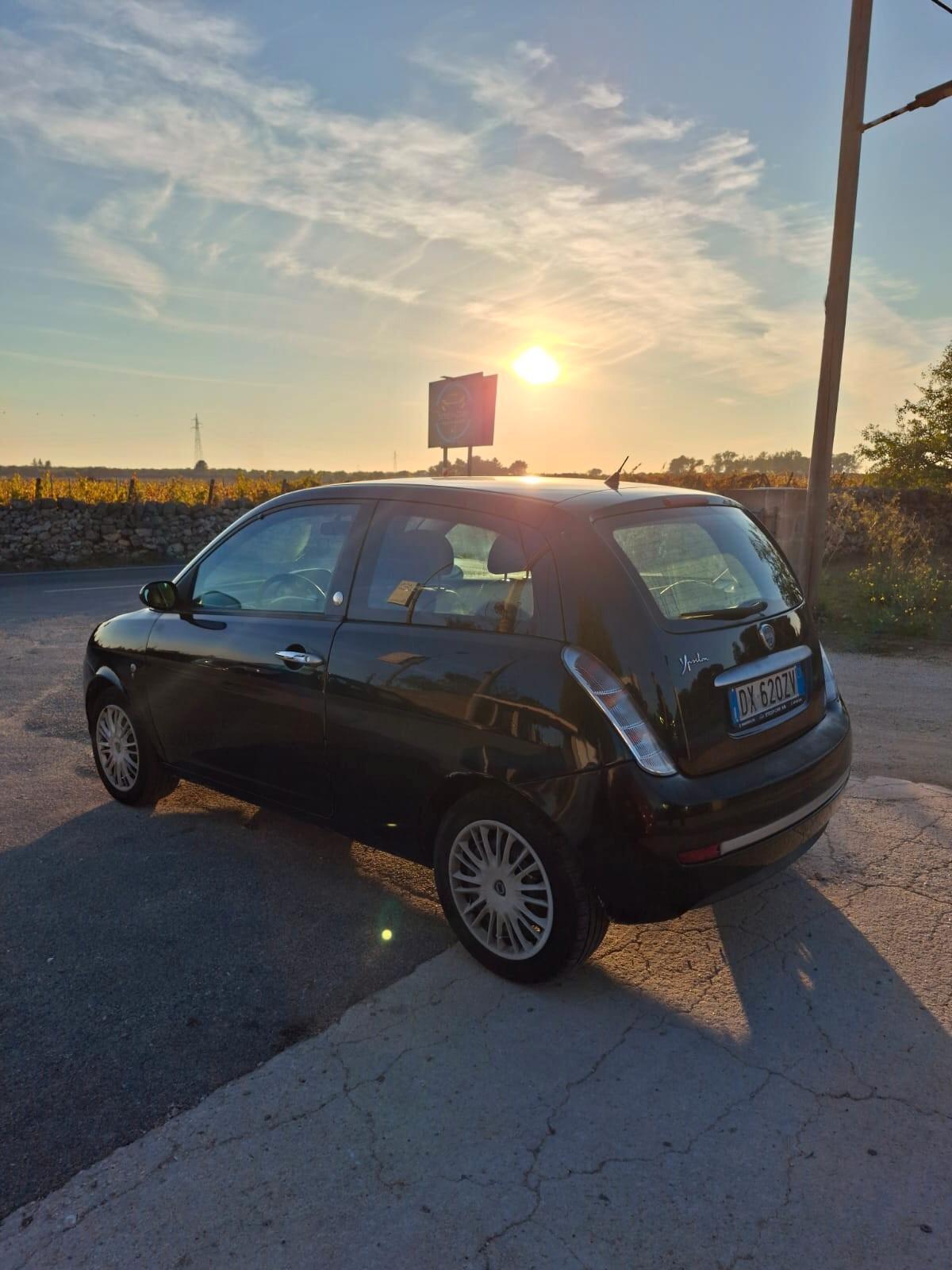 Lancia Ypsilon 1.4 Platino Ecochic GPL