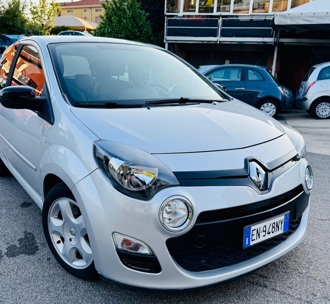 Renault Twingo 1.2 16V Etoile ok Neopatentati