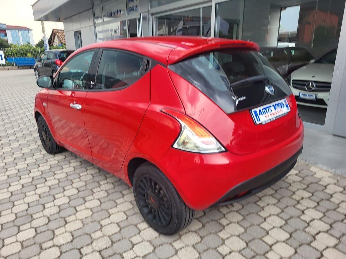 Lancia Ypsilon 1.3 MJT 16V 95 CV 5 PORTE