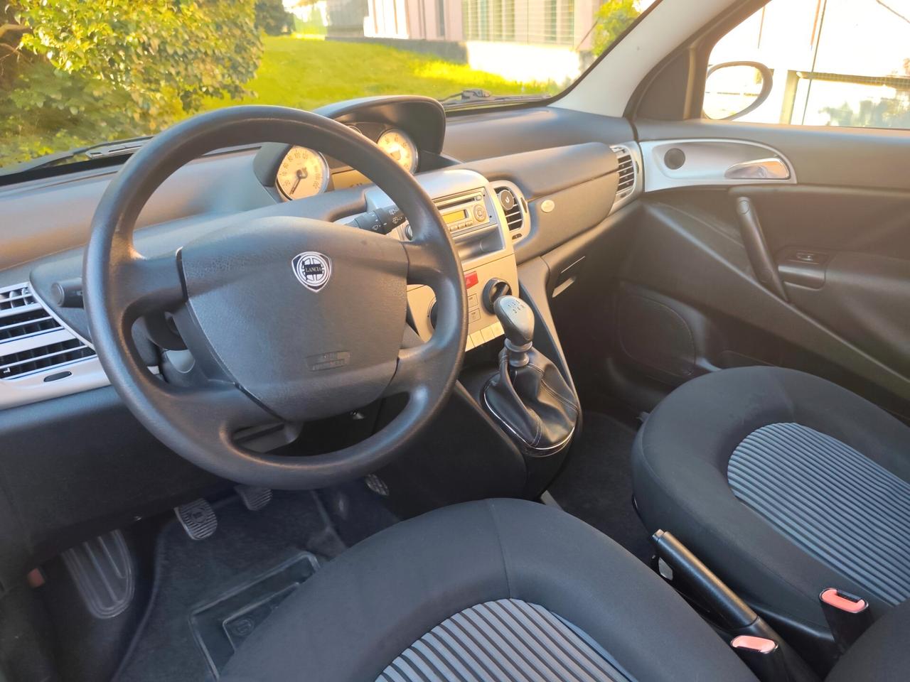 Lancia Ypsilon 1.2 Benz euro 4 cinghia fatta