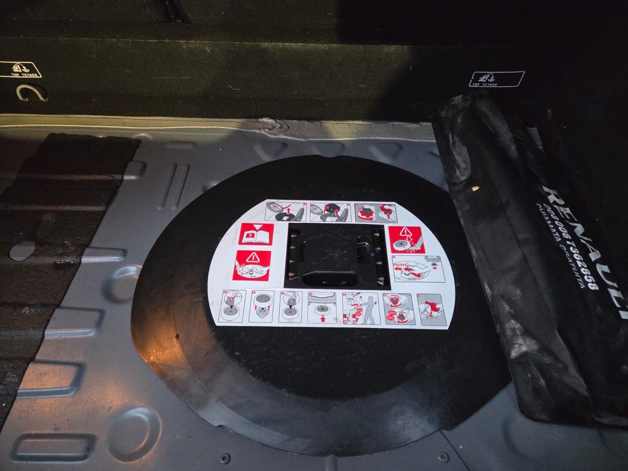 Renault Clio dCi 8V 75 CV 5 porte Moschino