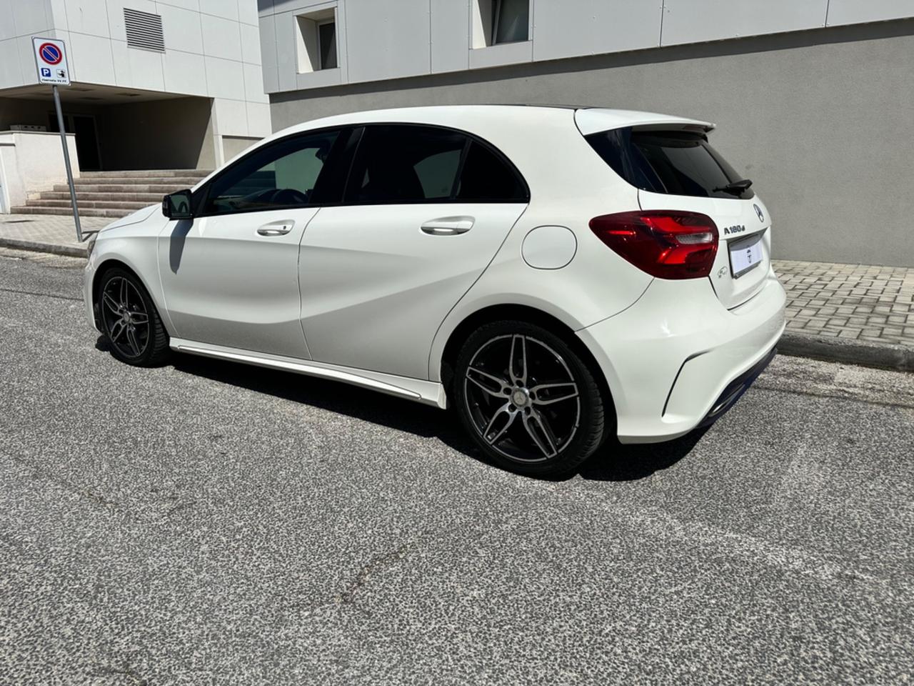 Mercedes-benz A 180 d Automatic Premium