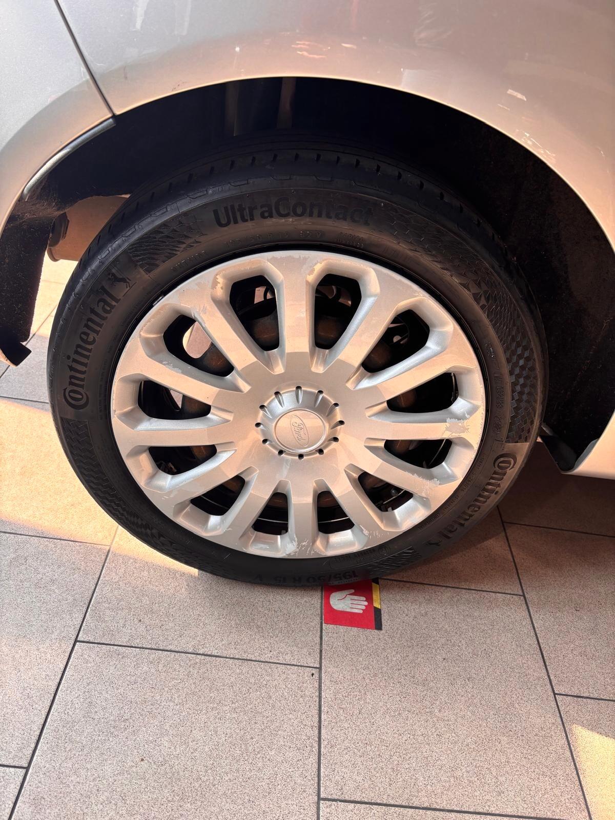 FORD FIESTA - NEOPATENTATI