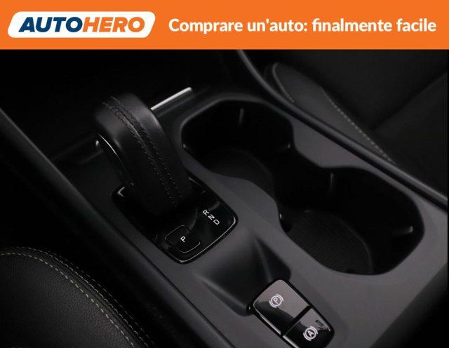 VOLVO XC40 T3 Business Plus