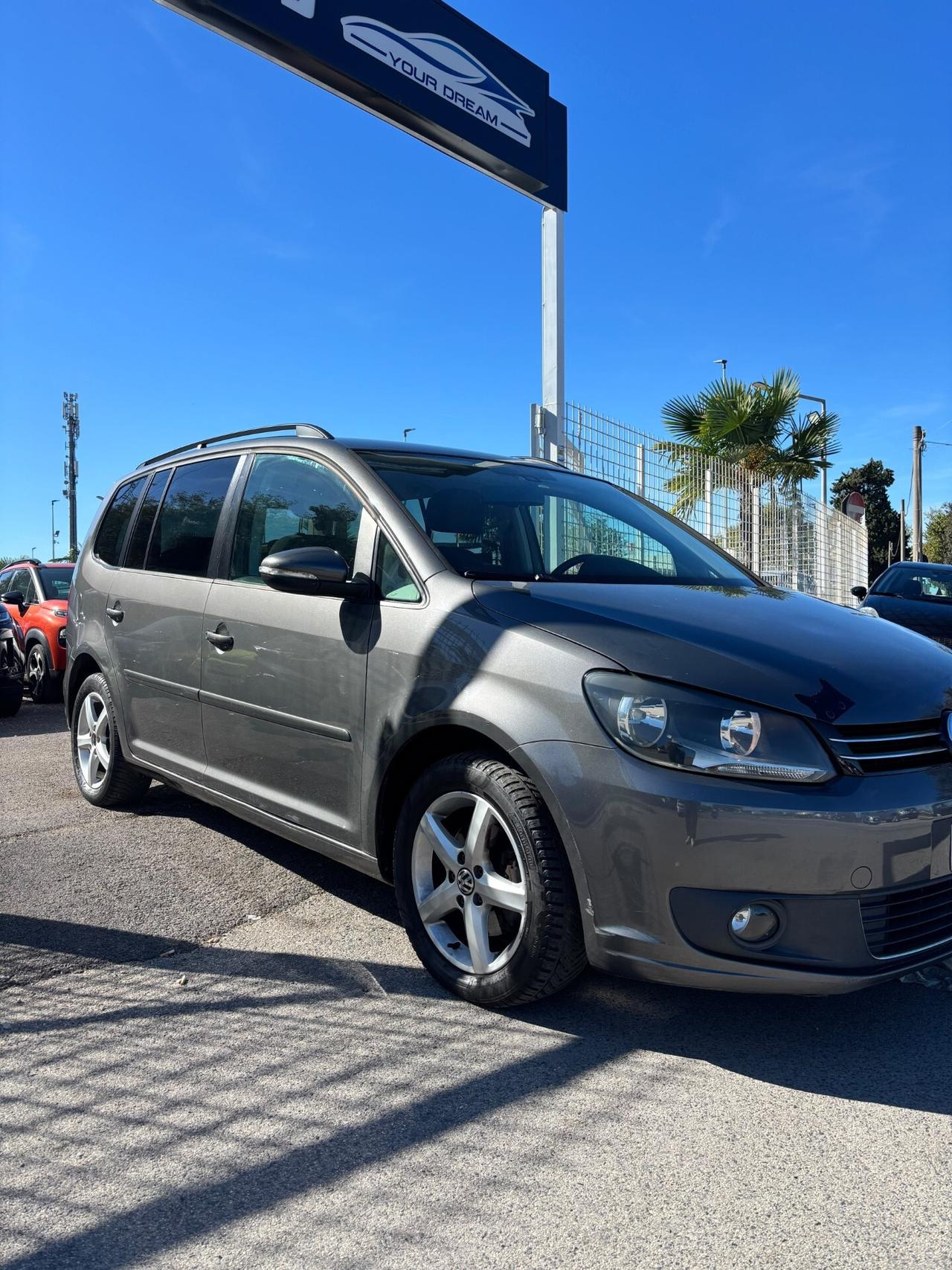 Volkswagen Touran 1.6 TDI DSG Comfortline