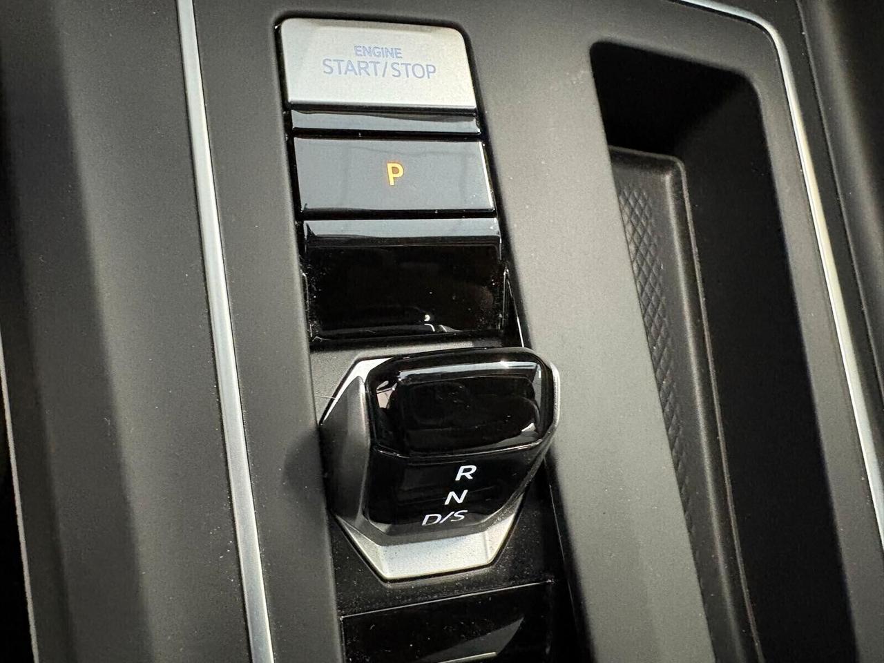 Volkswagen Golf STYLE 1.5 eTSI EVO ACT DSG UNICO PR.