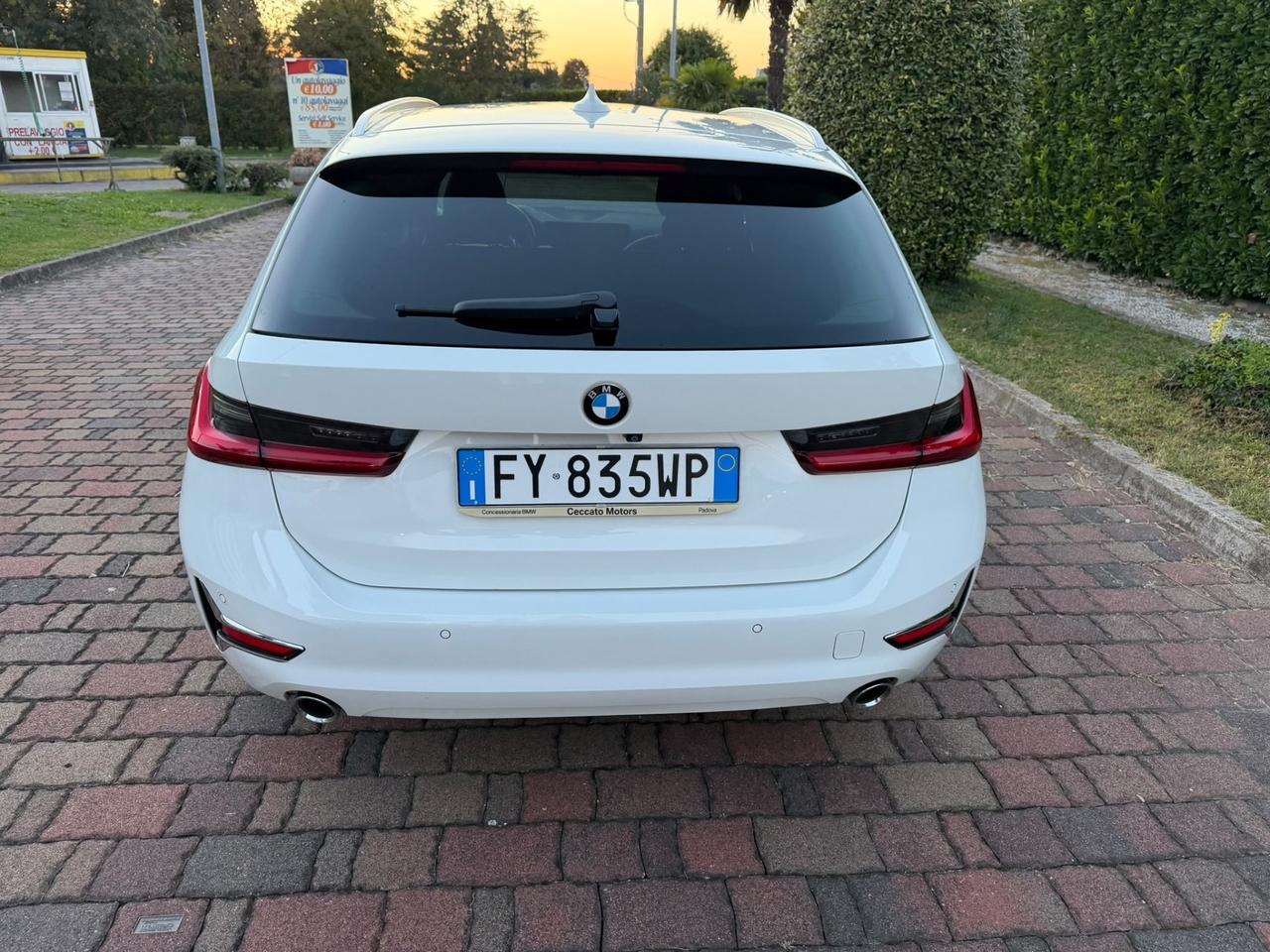 Bmw 320 320d xDrive Touring Luxury con gancio traino !!