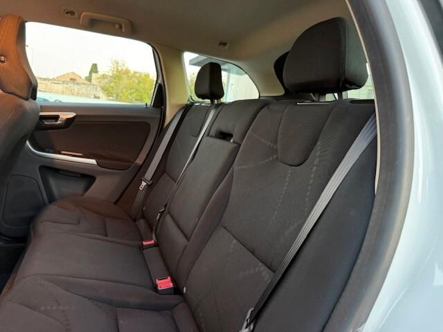 Volvo XC60 DRIVe Summum 2011