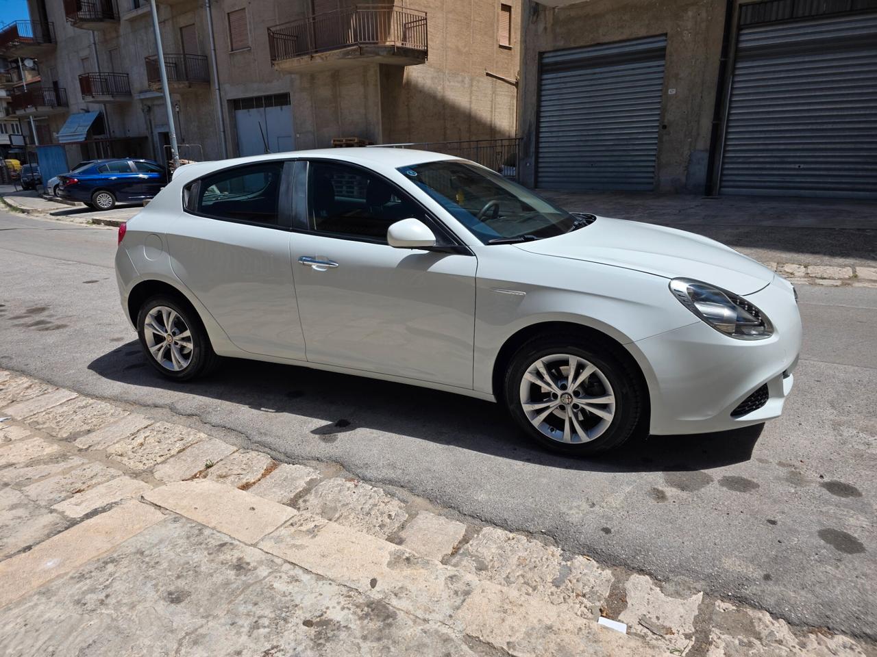 Alfa Romeo Giulietta 1.6 JTDm-2 120 CV Distinctive