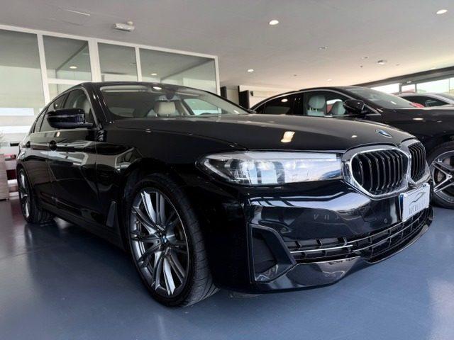 BMW 520 d 190CV 48V BERLINA CERCHI DA 20
