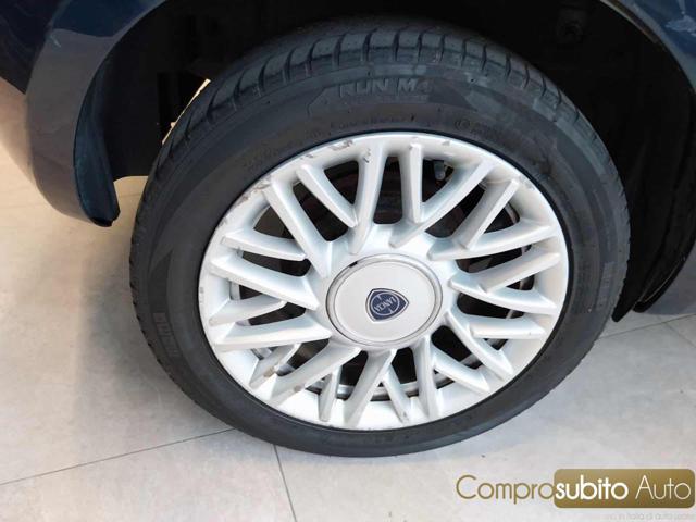 LANCIA Ypsilon 1.2 69 CV (Garanzia 12 Mesi)