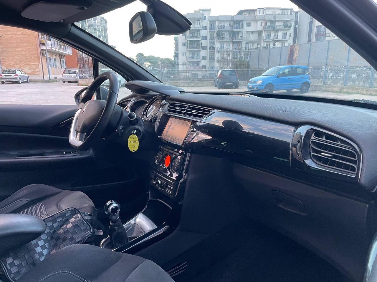 DS3 SuperFull 1.6 e-HDi Just Black SuperFull Perfett