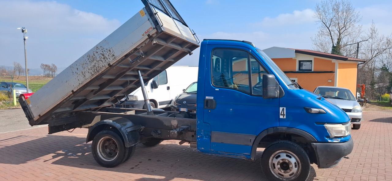 Iveco daily ribaltabile trilaterale