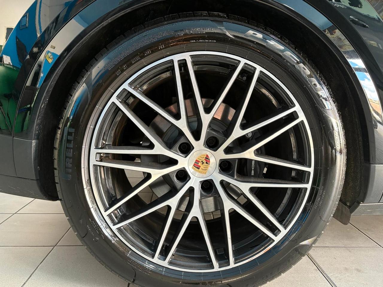 Porsche Cayenne Coupé 3.0 V6 E-Hybrid