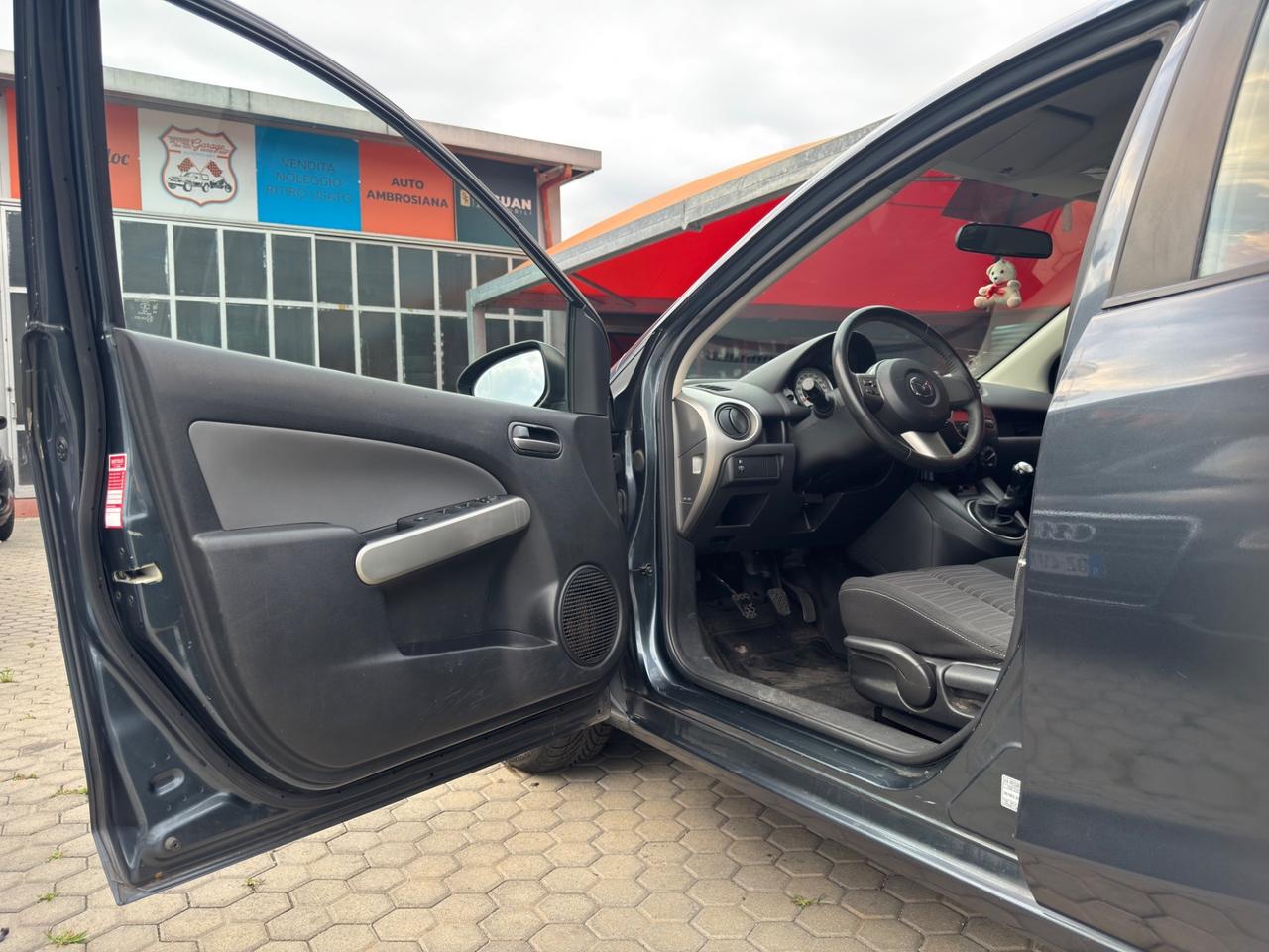 Mazda 2 1.3 16V 75CV 5p