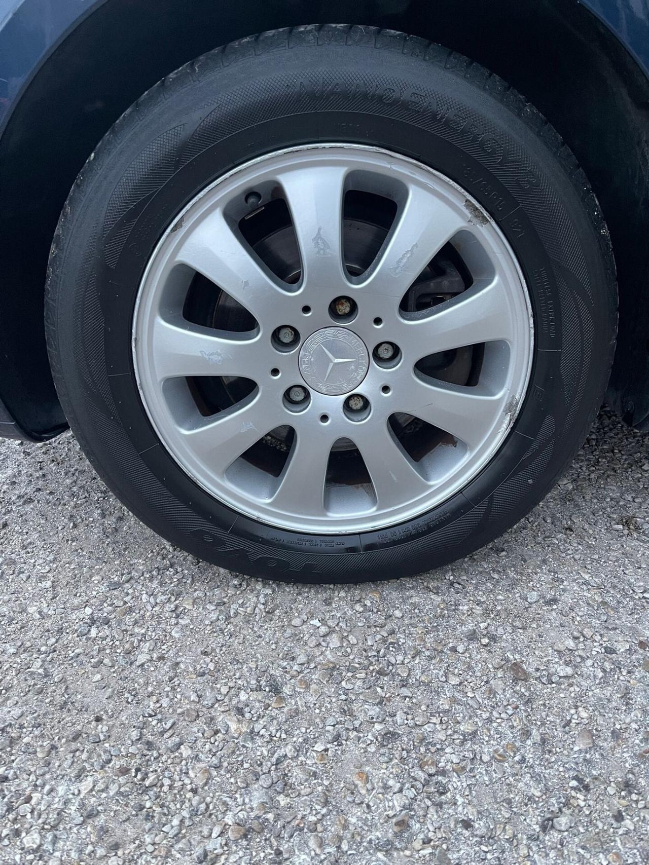 Mercedes A 150 -BENZINA-NEOPATENTATI