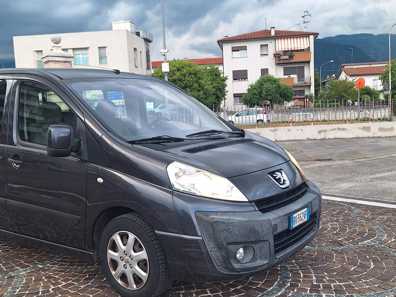Peugeot Expert 2.0 HDi 120CV PC-TN 10Q Furgone Vetrato Affaire
