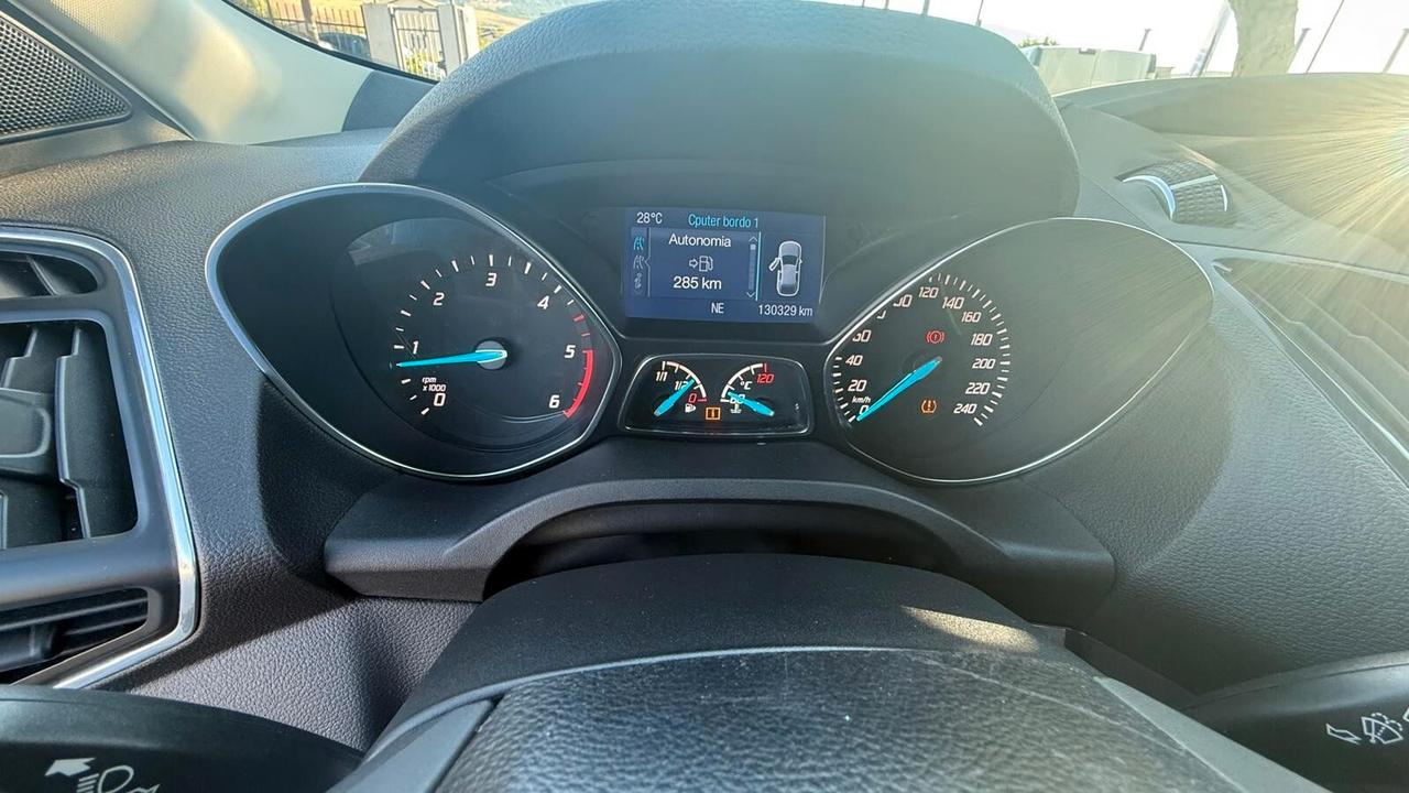 Ford Kuga 2.0 TDCI 150 CV S&S 4WD Titanium