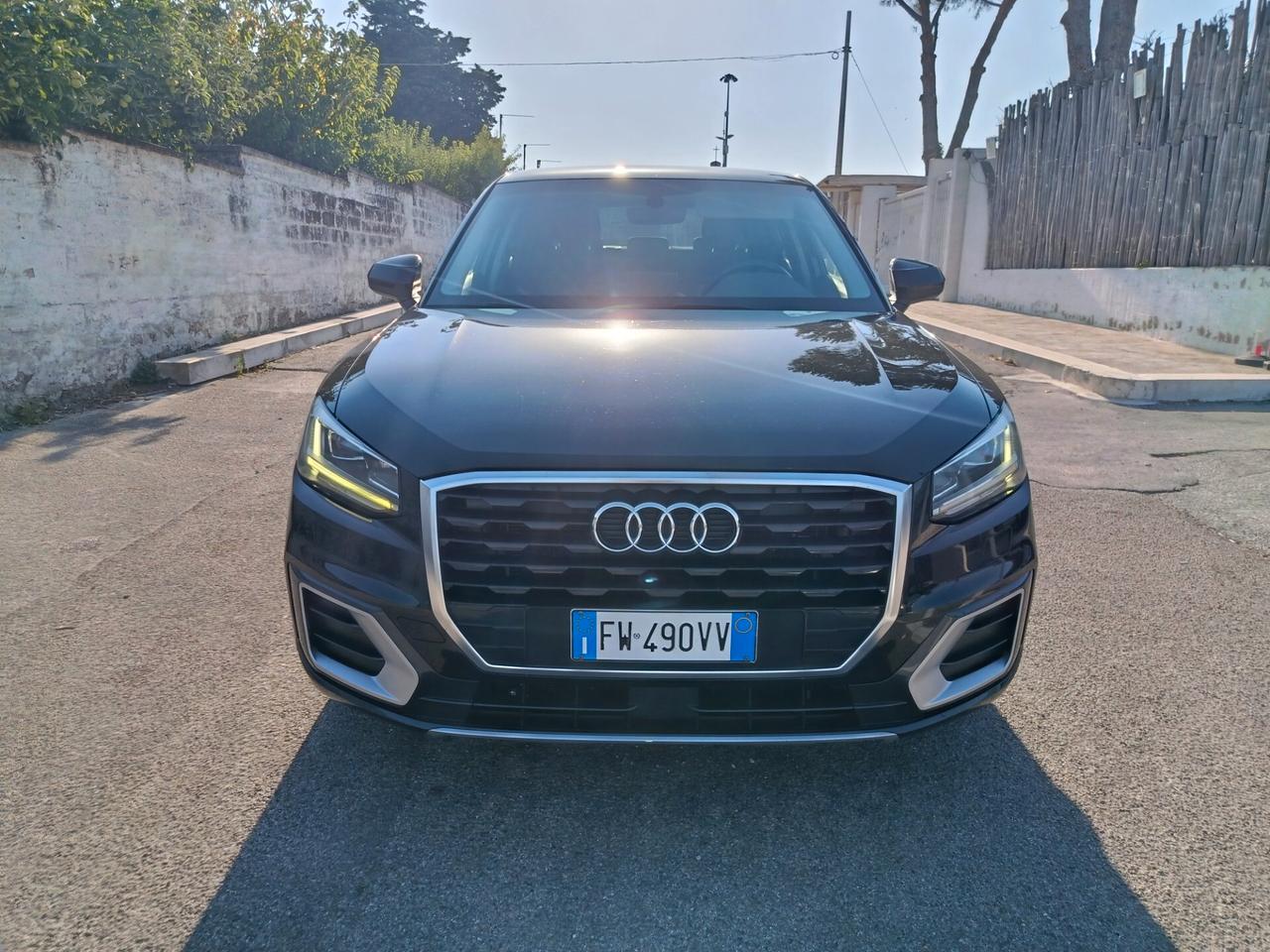 Audi Q2 30 TDI Business Design